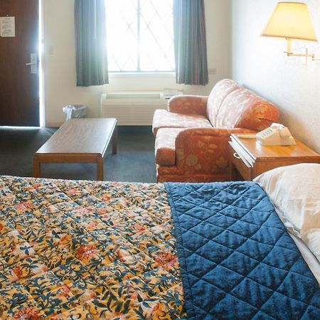 Executive Inn Джаксънвил Екстериор снимка