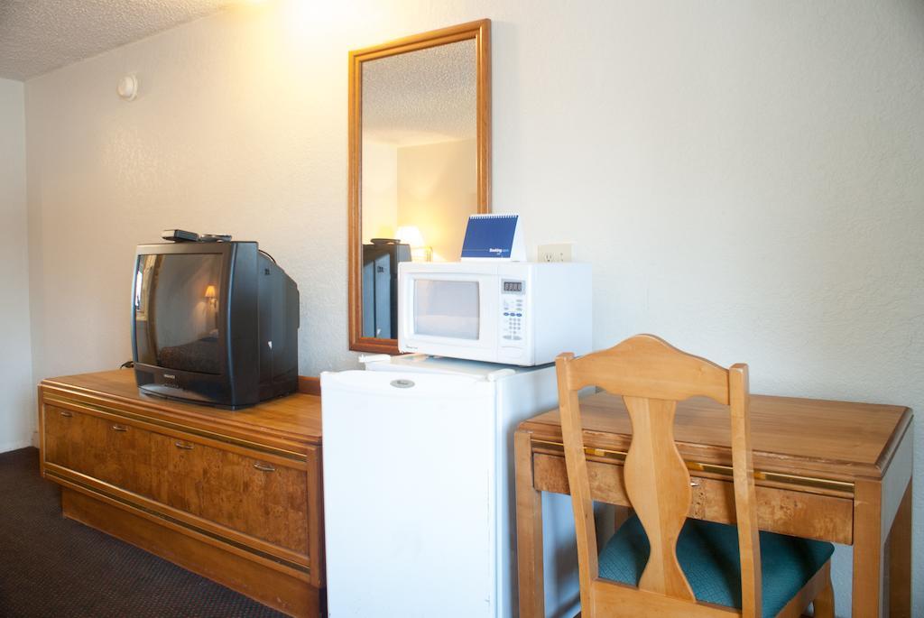 Executive Inn Джаксънвил Стая снимка