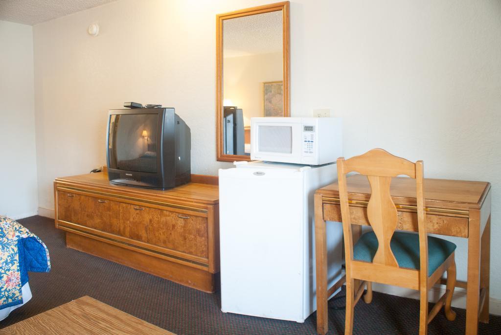 Executive Inn Джаксънвил Екстериор снимка